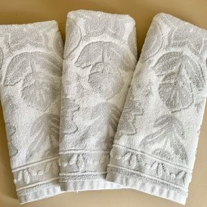 LC Lauren Conrad Hand Towels, Set of 3